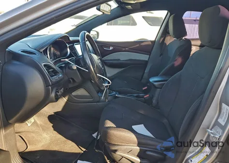 2015 Dodge Dart Sxt z USA, uszkodzony, nr VIN 1C3CDFBB0FD242909